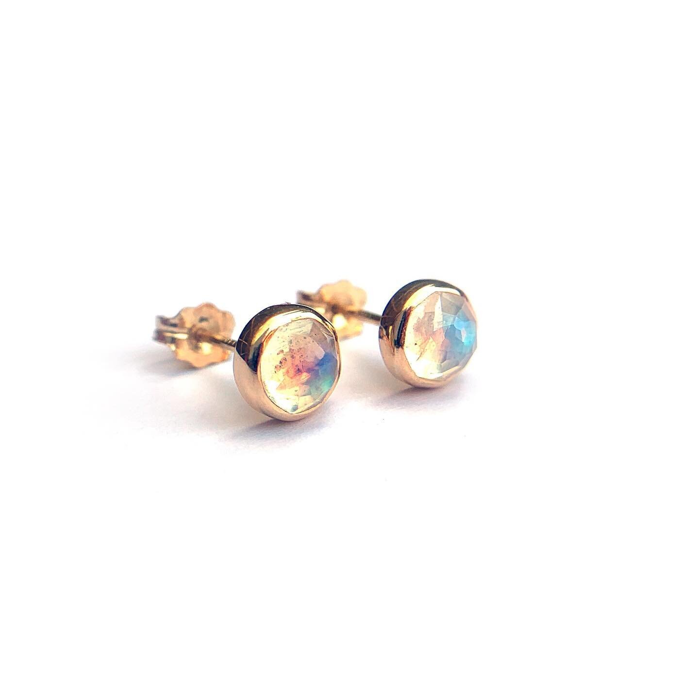 Choice earrings. Moonstones in 14k yellow gold. Available at Honed
@honedbyclairekinder