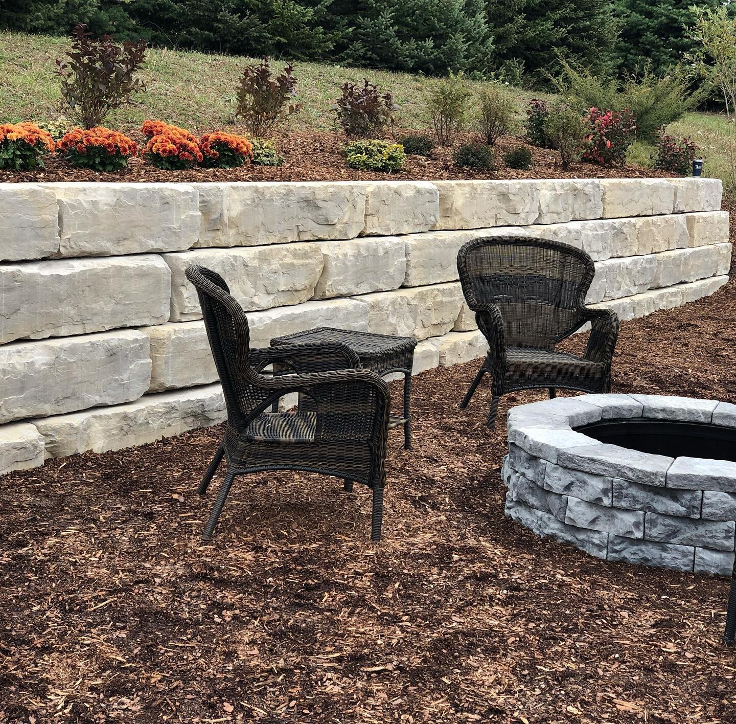 It&rsquo;s officially here! BRAND NEW for 2021 from @high_format_ Grand Ledge Wall. In stock &amp; already delivering! Call or come visit today to check out this beautiful new product. 

#highformat #grandledgewall #fondulac #retainingwall #beautiful