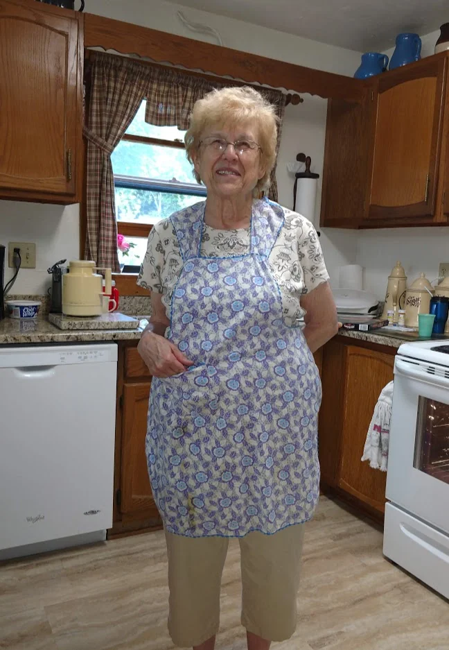 Apron on Roberta.jpg