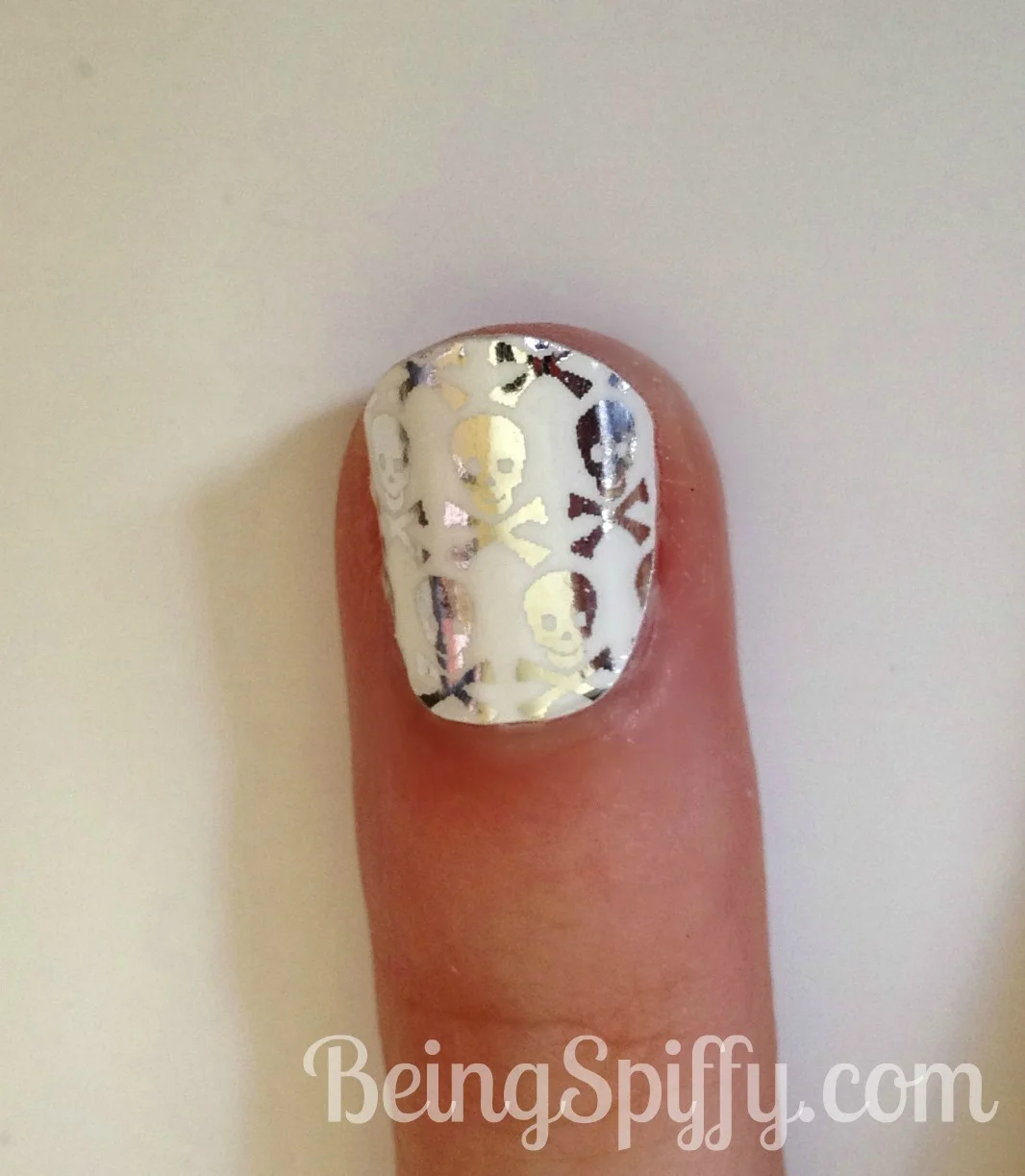 skinz_finished_nail.jpg