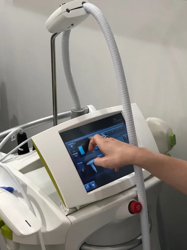 venus_versa_laser.jpg