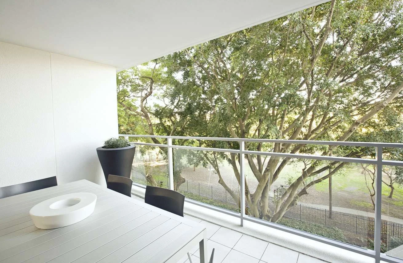 Gary Hamer high rise oasis balcony 1.jpg