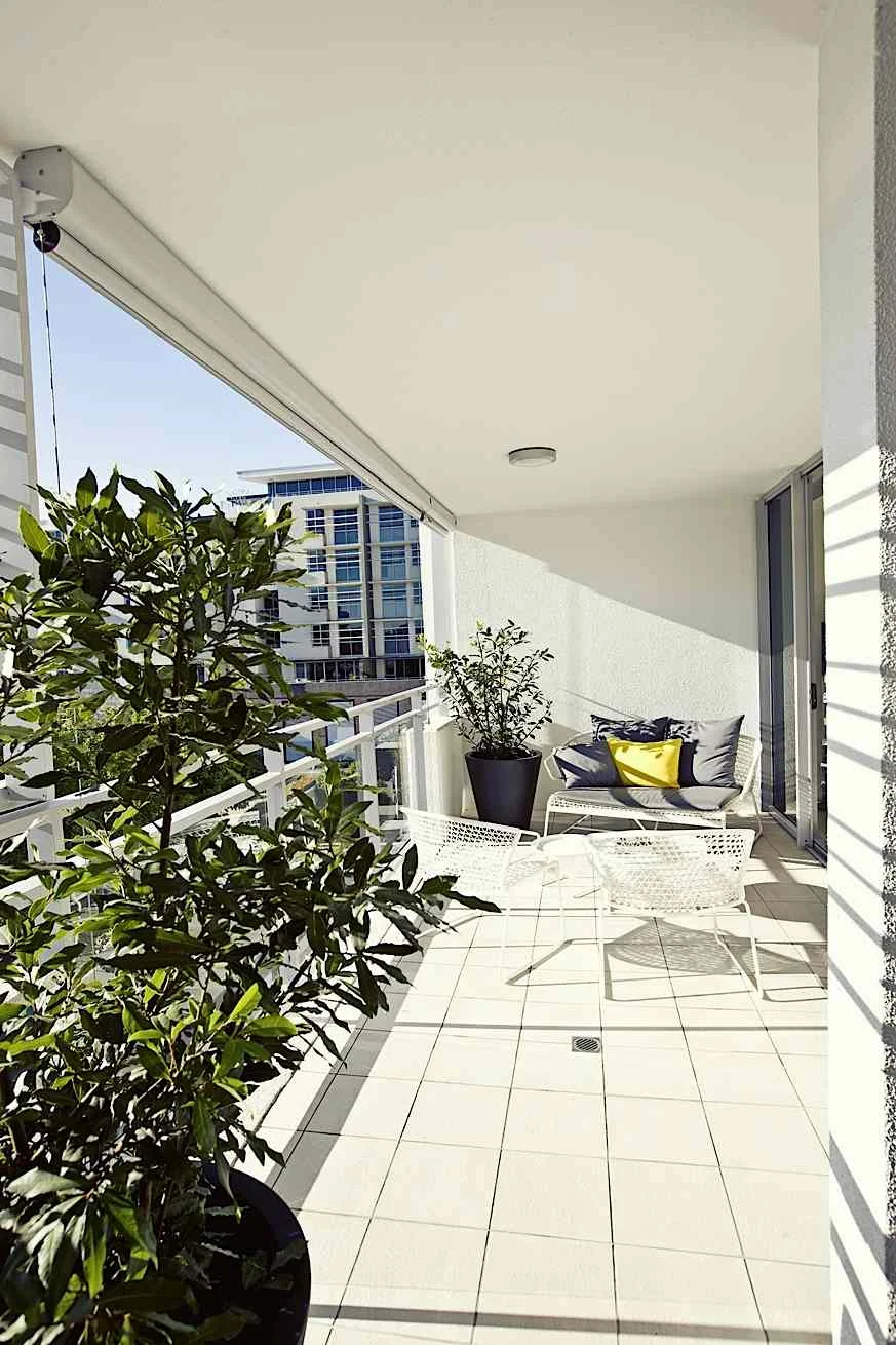 Gary Hamer high rise oasis balcony 2.jpg