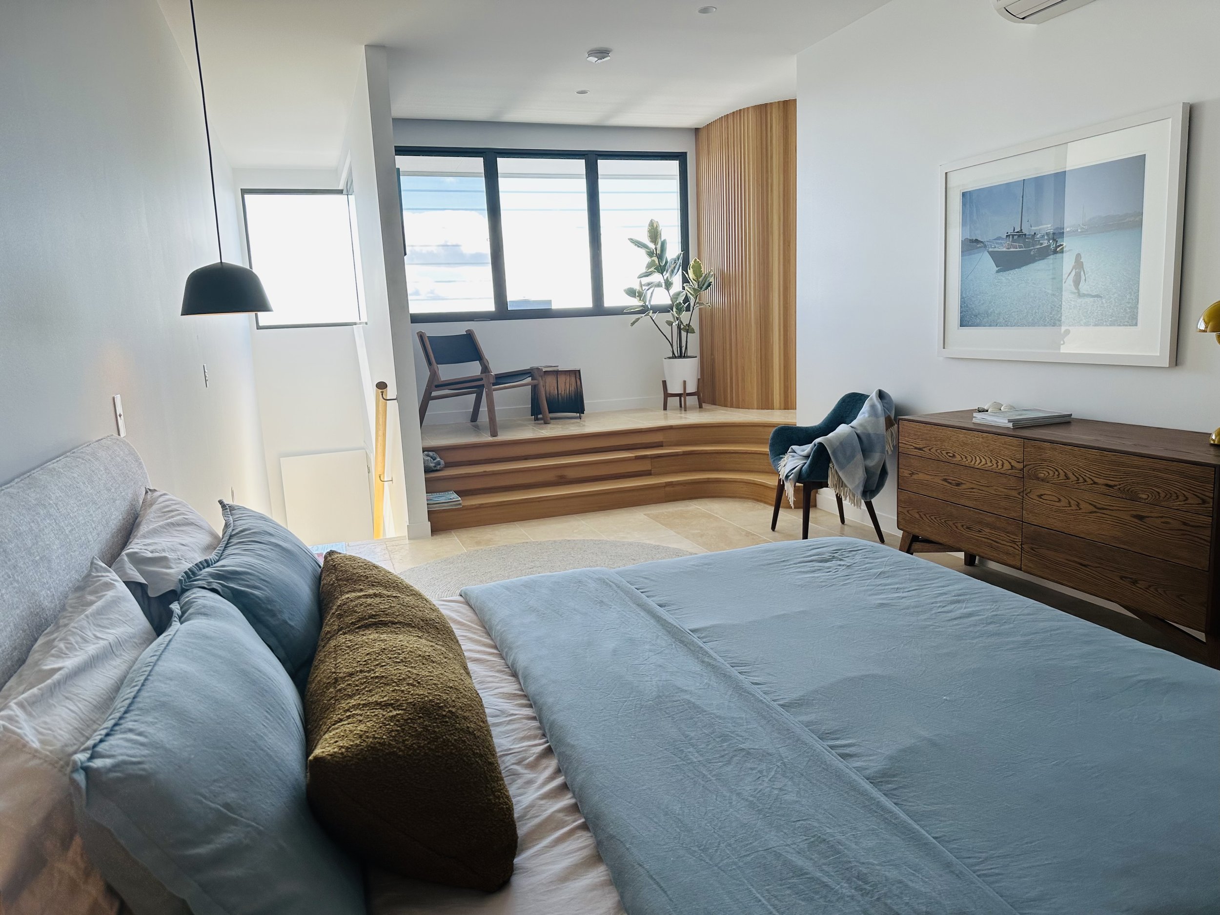 Hogan bedroom 2.jpg
