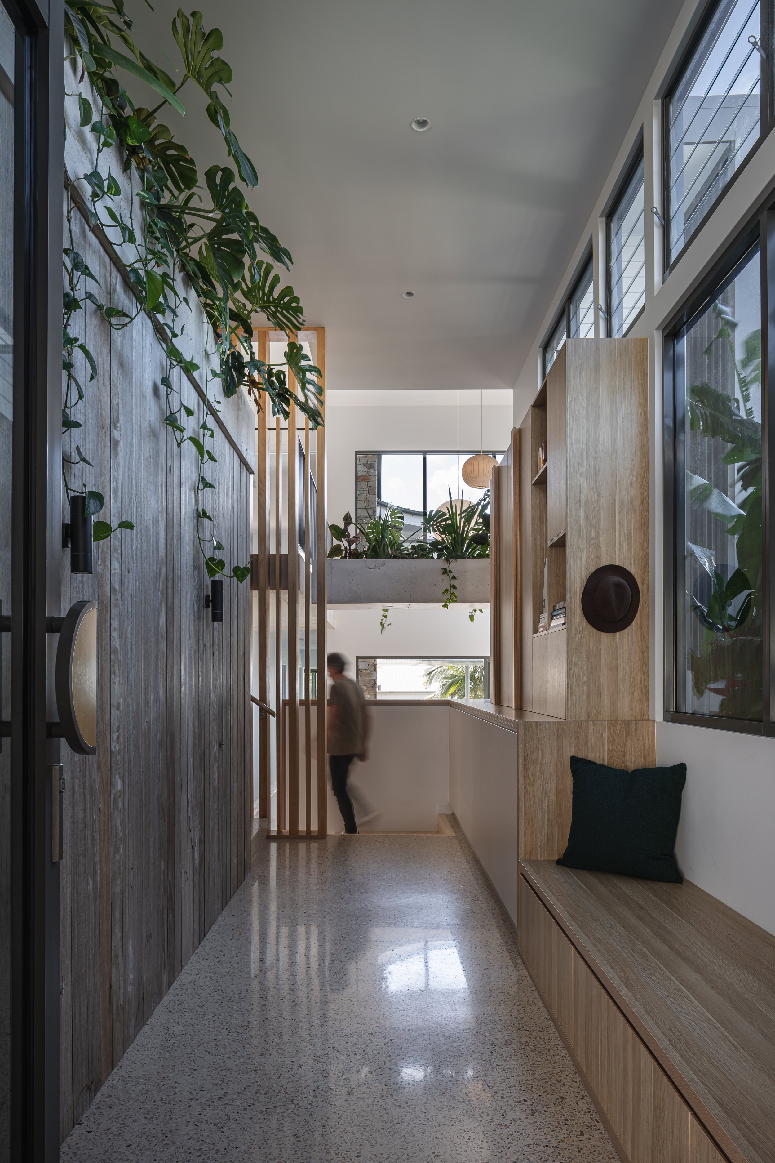 Entry foyer 3.jpg