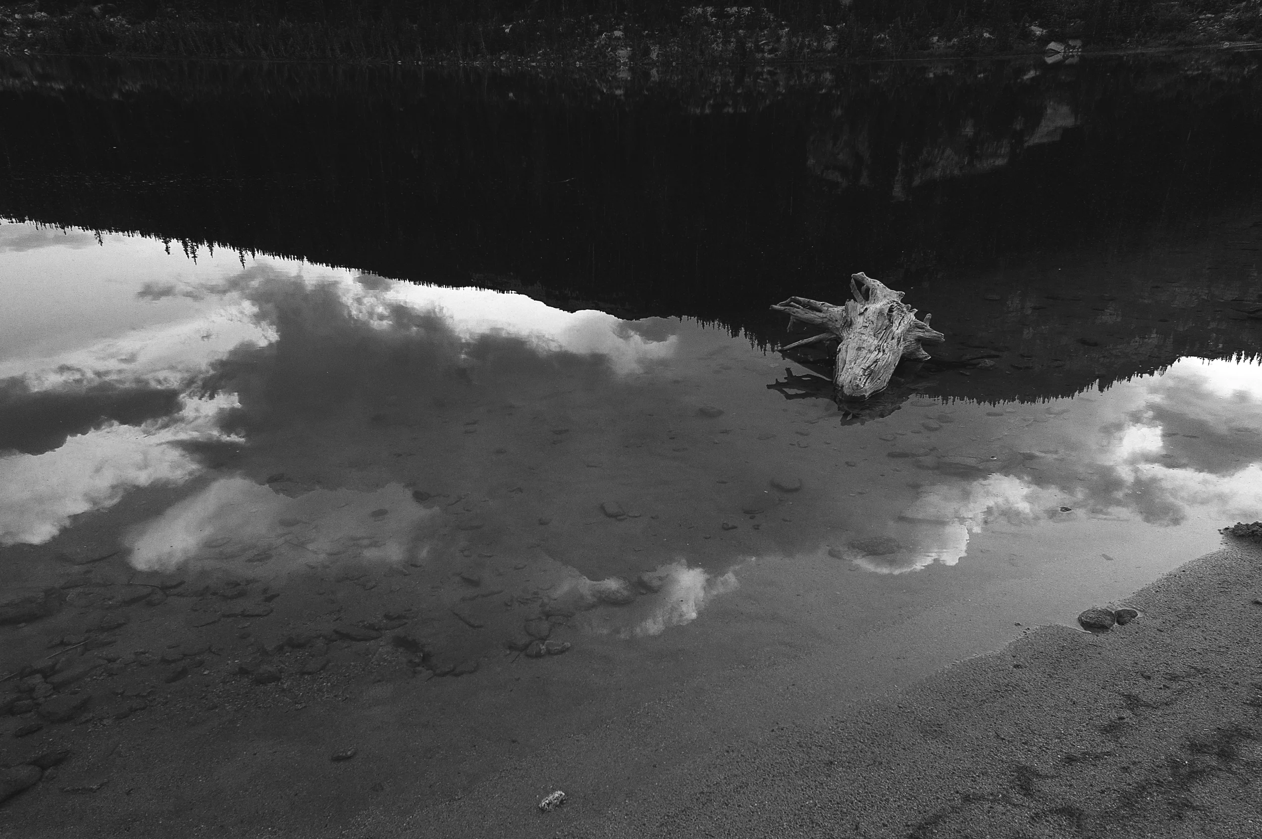 2013 07 16 sandbeach lk sunset bw reflect DSC03665.jpg