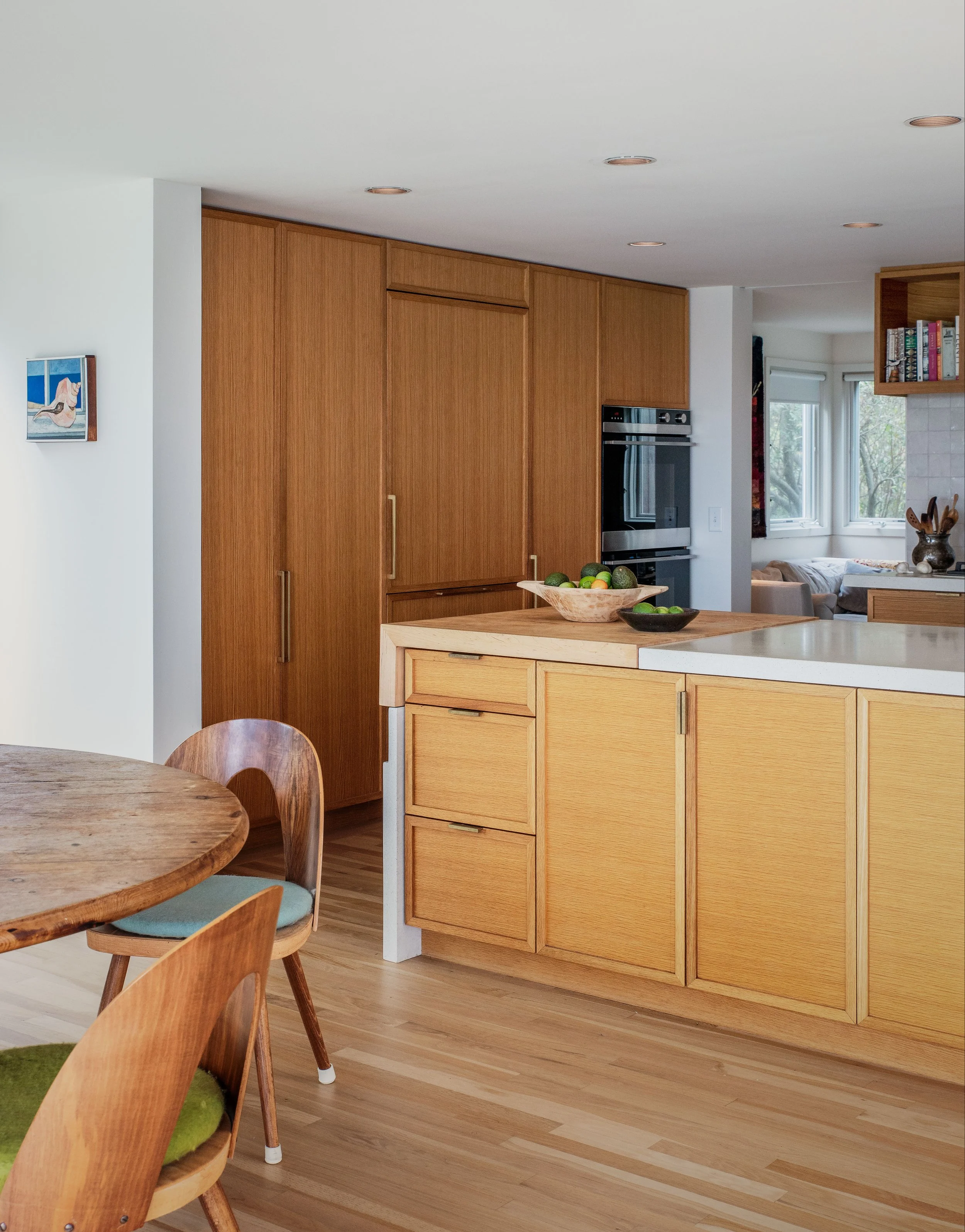 Chequessett-Neck-DR-Kitchen.jpg