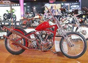 @snodgrass_vintage_parts Knucklehead at Mama Tried Show 😍🔥 #mamatriedshow #milwaukee #motorcycleshow