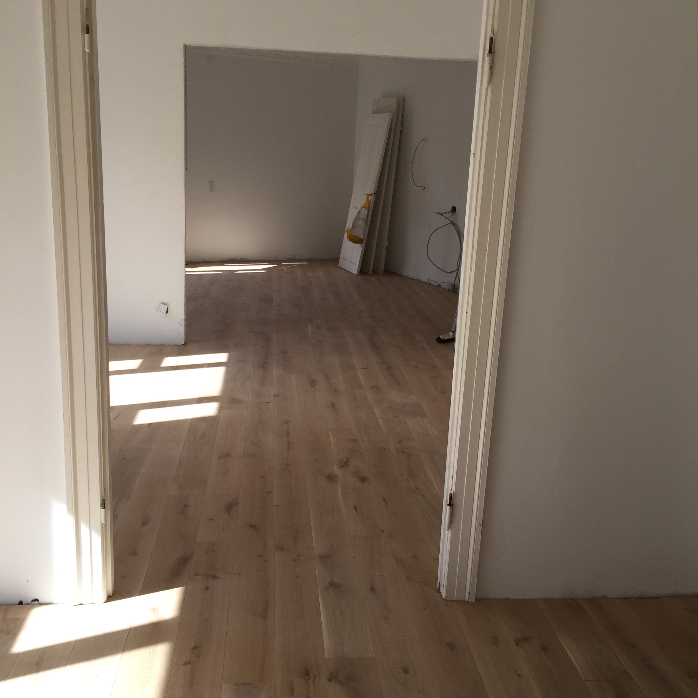 Eg plank på oprettet bjælkelag