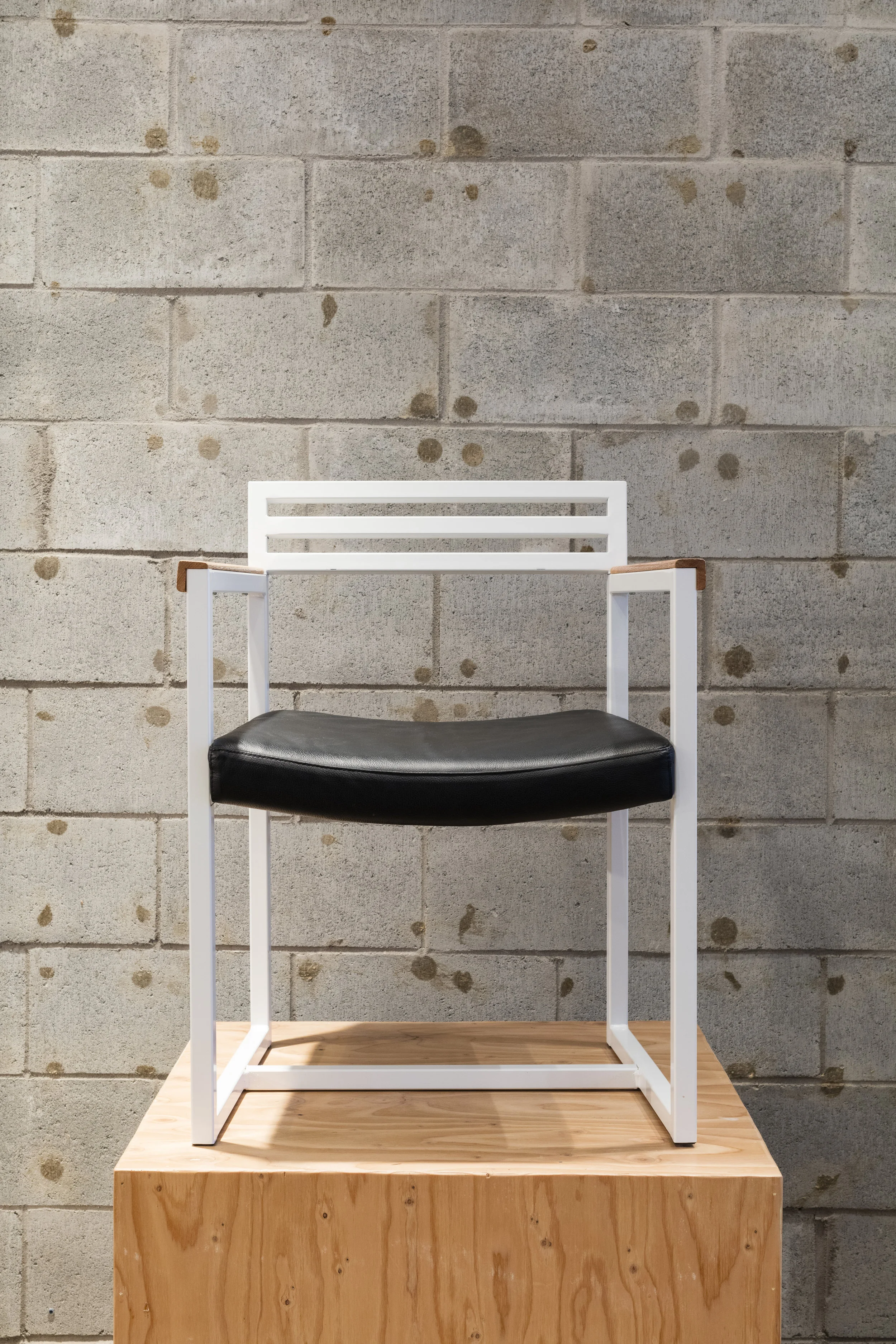 gb b chair_14.2_gauleybrothers_maximebrouillet_01.jpg