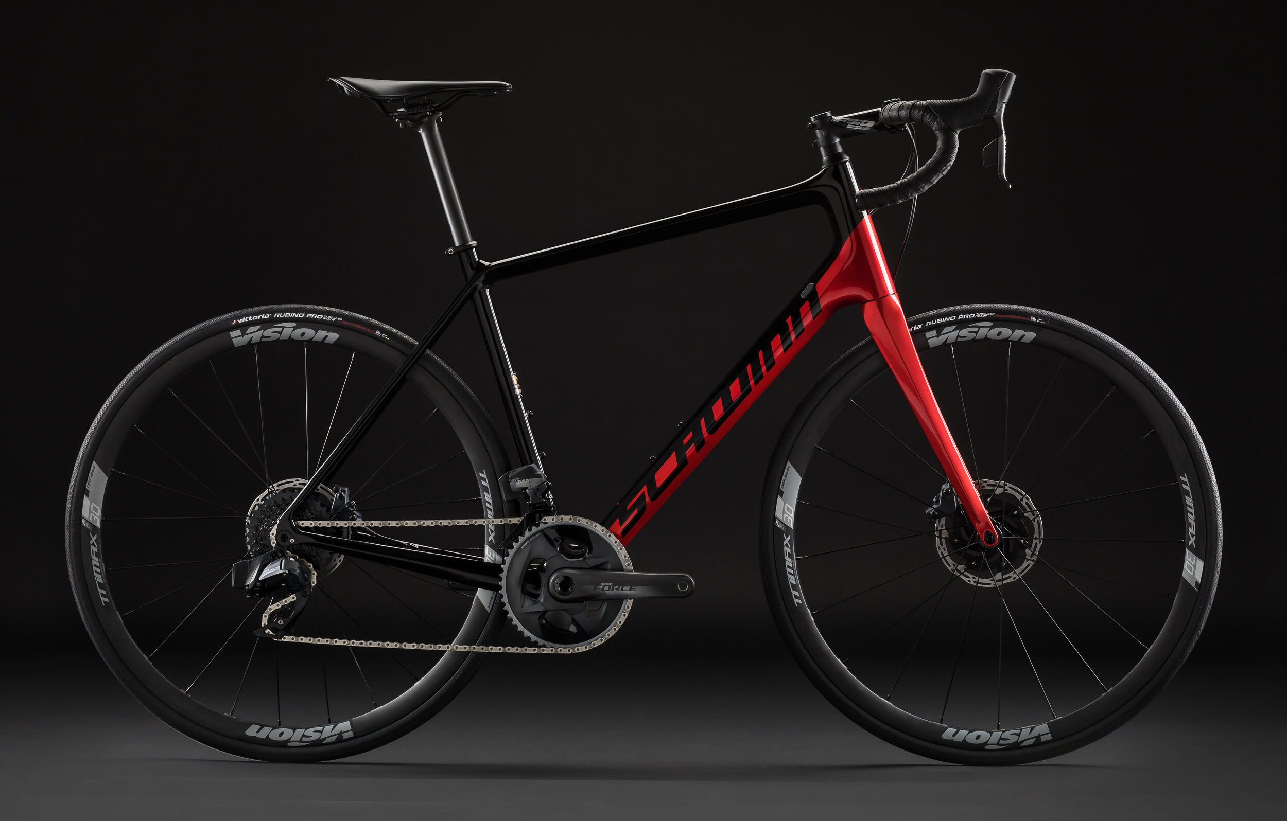 S20_700M_Paramount-BLK_PD01.jpg