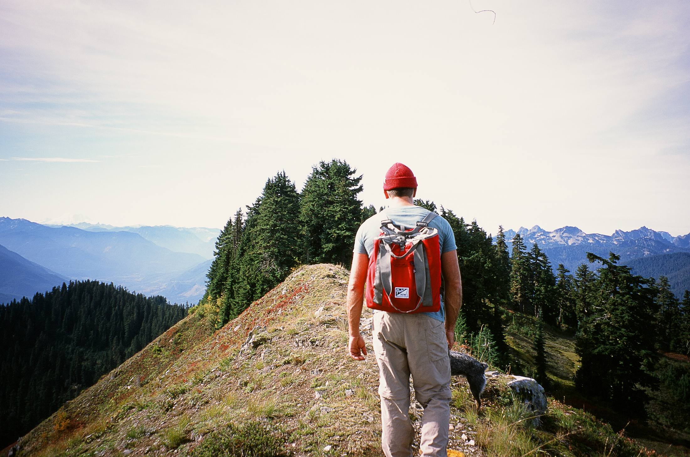 Naturally, the Hobo Tote is the perfect choice for a day hike!