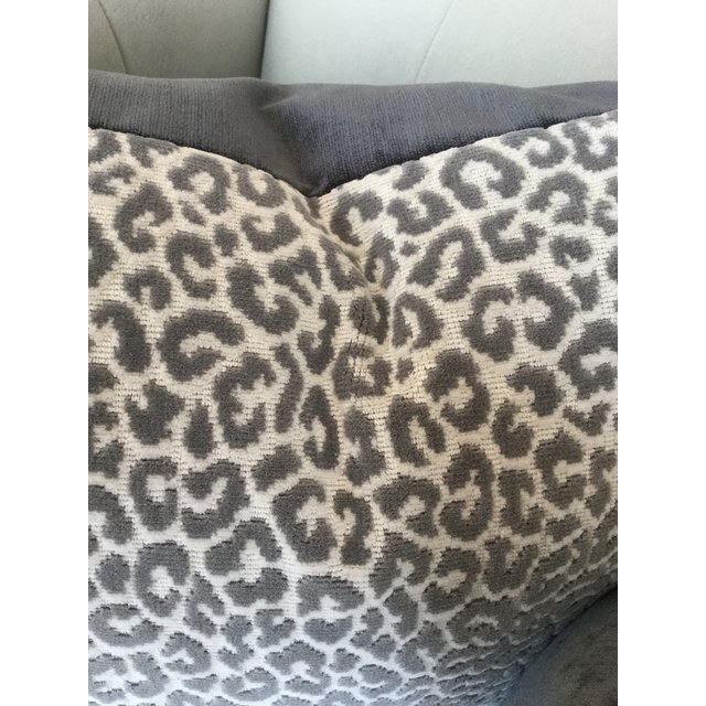 scalamandre-panther-epingle-velvet-pillows-a-pair-8698.jpeg