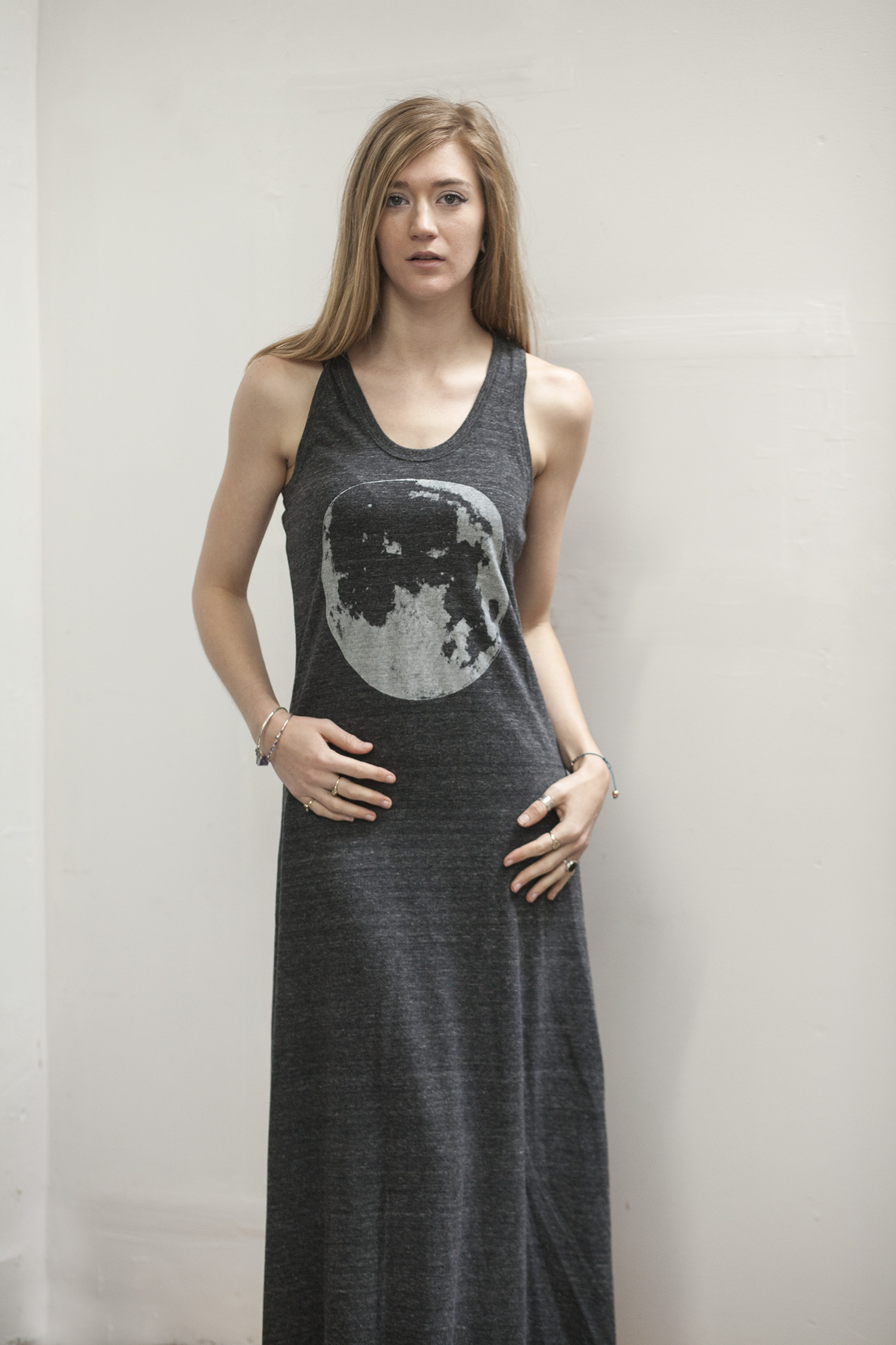 W_Maxi_Black_Moon.jpg