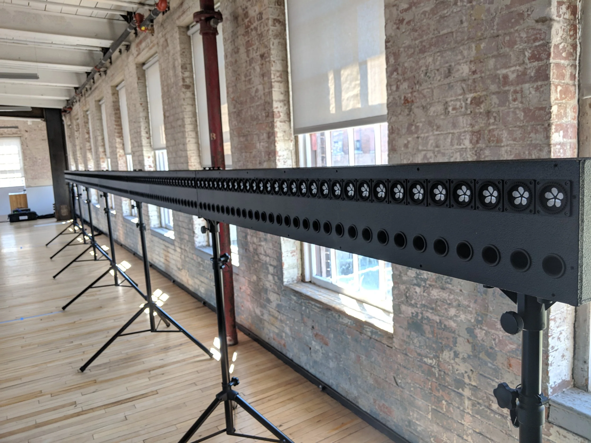 Horizontal WFS array at MASS MoCA