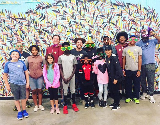 “Remember that mentor leadership is all about serving.” -Tony Dungy
Thanks @rfbo for allowing us to contribute to the cause this weekend. #tmprojectmentormoment #mentormoment #mentor #TMProject #TMPOKC #TMP #everychilddeservesamentor