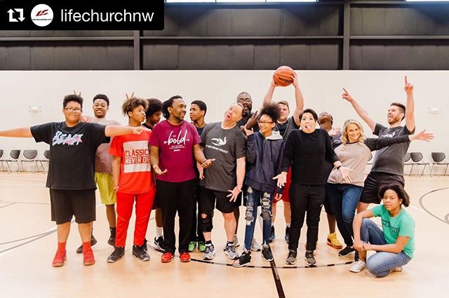 Every week here in OKC we get together with middle school students to build meaningful relationships through the teaching of various life and leadership skills. Wondering if you have what it takes to become a mentor? Mentors do these three things well:
1. SHOW UP - consistently
2. LIVE OUT - model integrity and high character
3. SPEAK IN - take advantage of teachable moments and opportunities to encourage; always communicate with grace and truth
For more information about how you can get involved, come see us in the @lifechurchnw lobby this weekend! #lclocalmissions #connectlocally
#Repost @lifechurchnw with @get_repost
・・・
Have you heard of the The Mentoring Project? They're one of our Local Mission Partners. They exist to rewrite the fatherless story through mentoring. Together with their supporters, they strive to recruit, train, match, and encourage more mentors for fatherless and at-risk kids. Come meet them in the lobby this weekend, they'll be here for all our services this weekend!