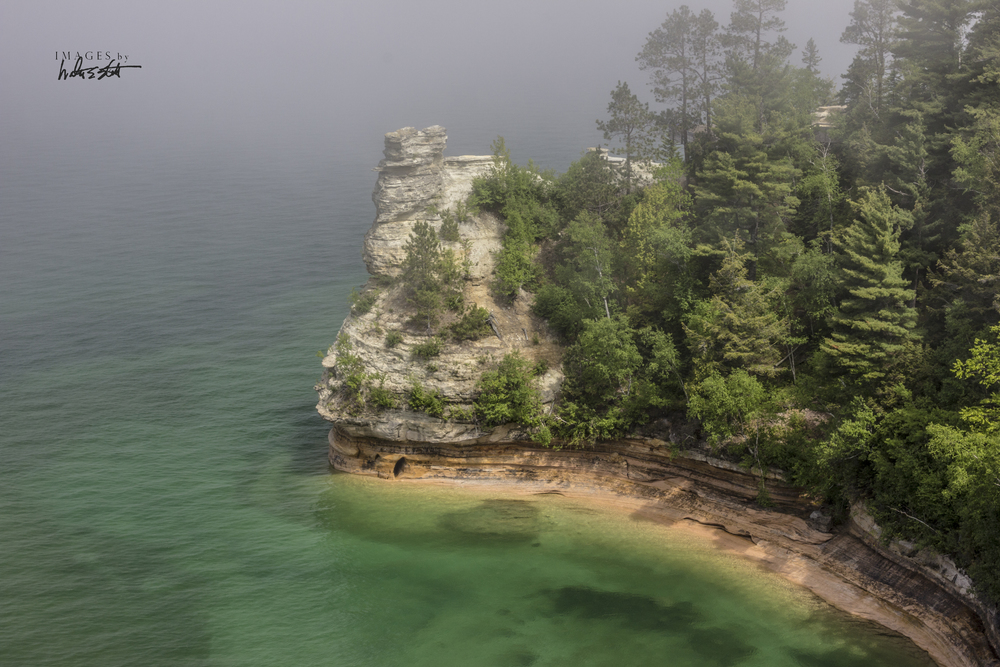 pictured rocks 3508.jpg