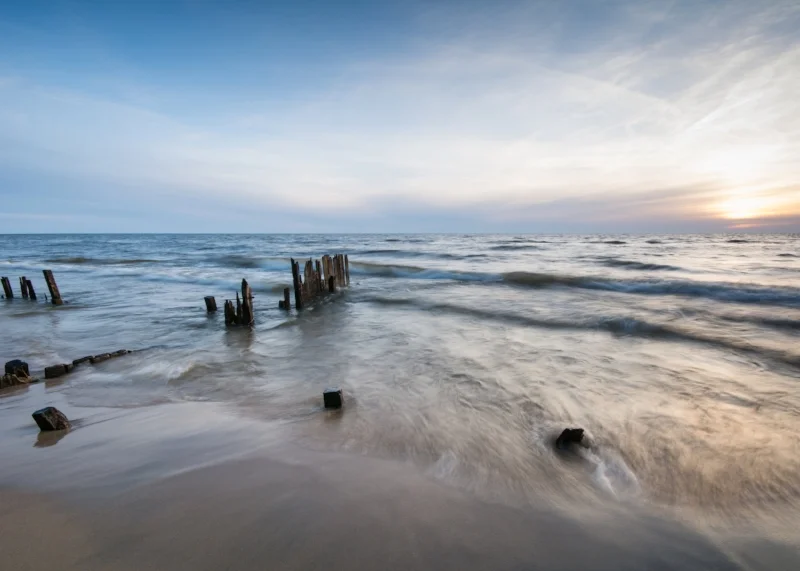 Rushing water at Lake Michigan