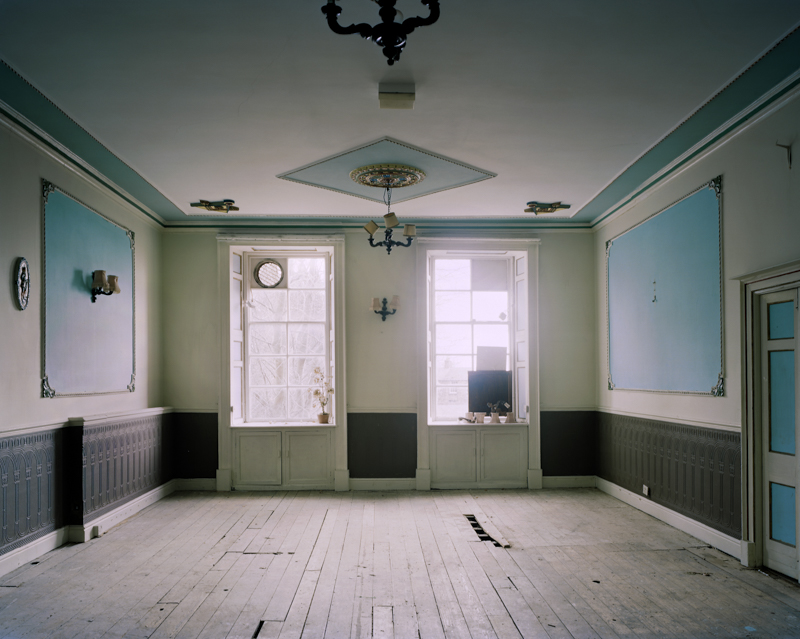 blue room no lights 001-1-3MMargaux.jpg