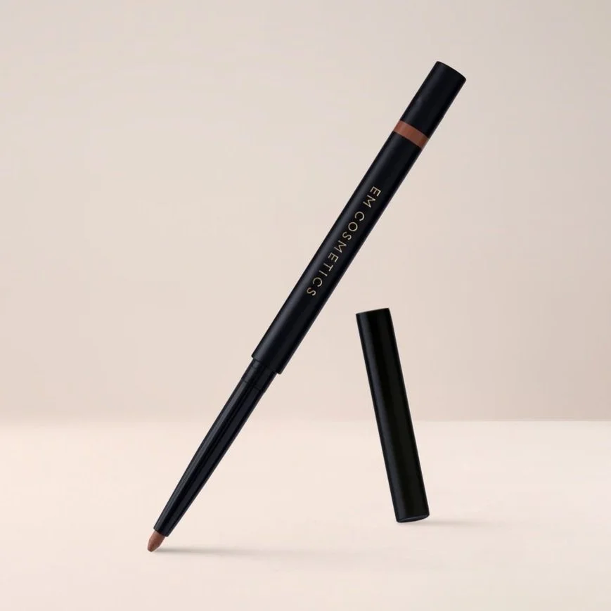 soft_blur_velvet_lip_liner_mink_open_2d6c2083-a780-4c15-ba7d-2072f07d90dc.jpg