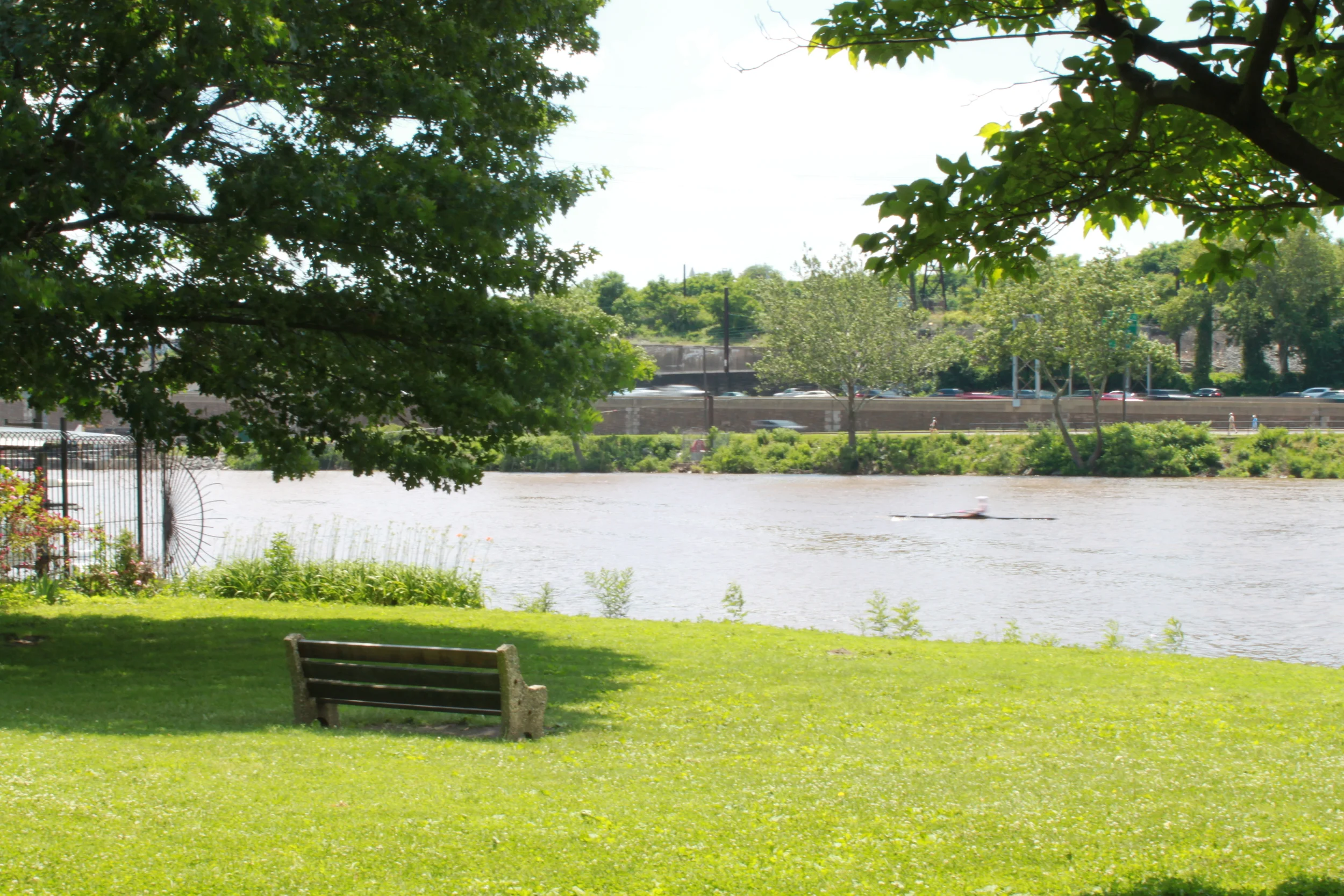 solo row on the schuylkill