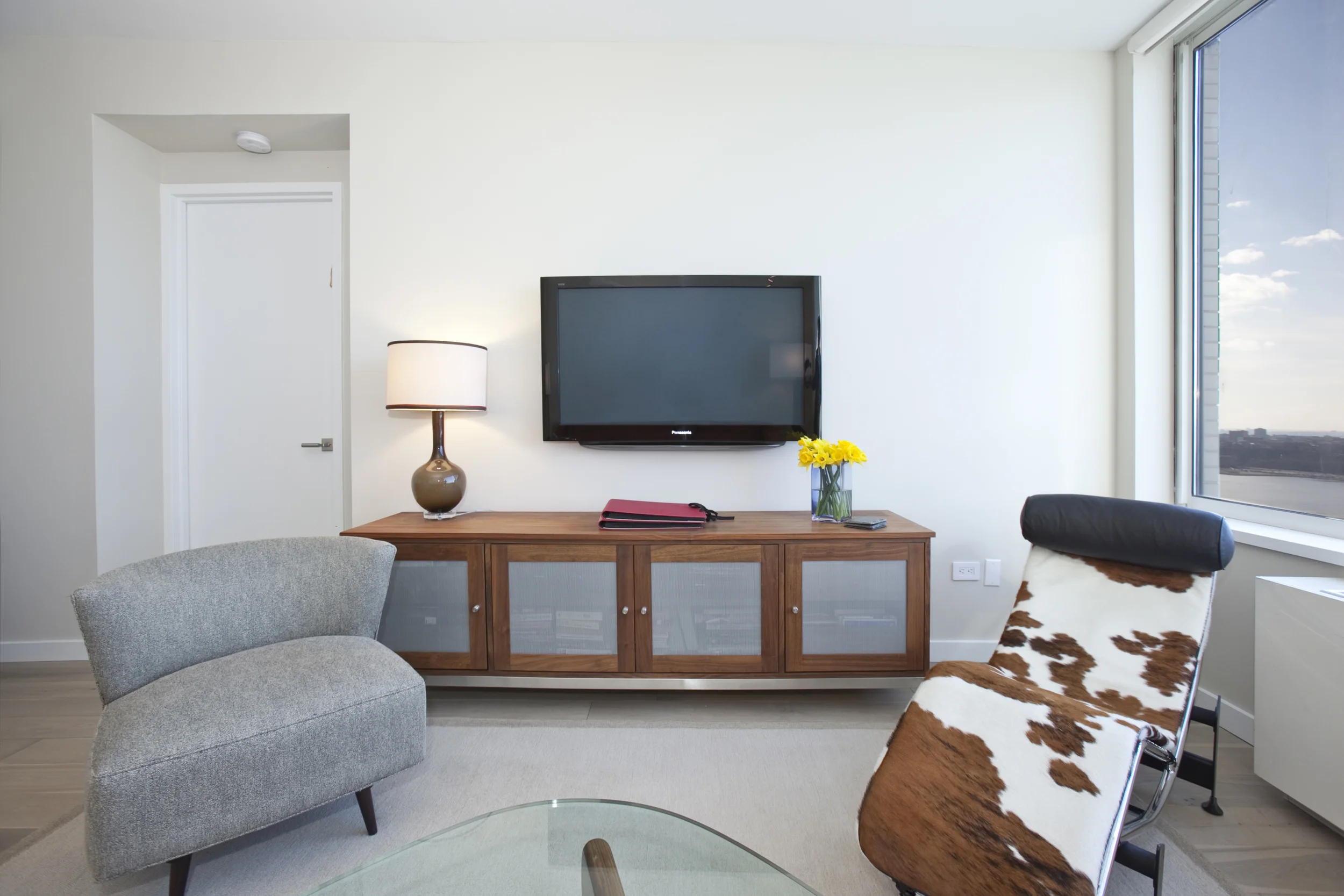 LivingRoom8.jpg