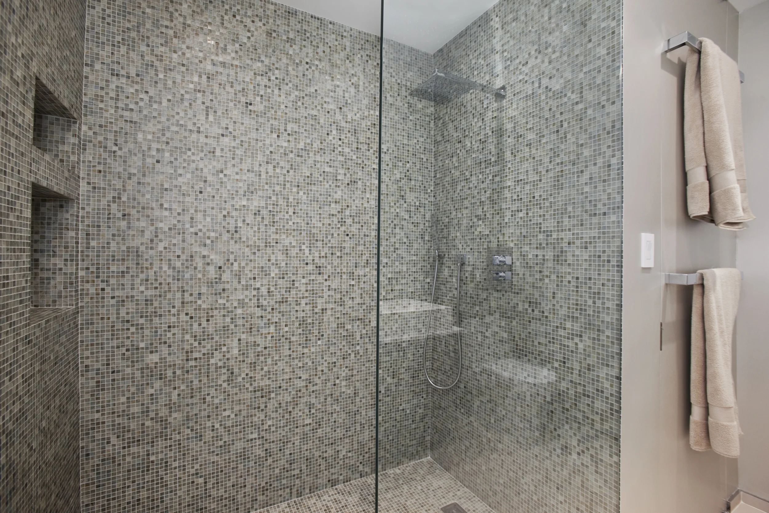 Shower2.jpg