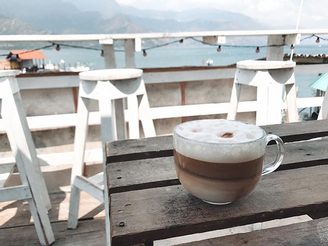 What&rsquo;s your favorite thing to do to stop and take a break while traveling? I&rsquo;m always down for a coffee, and Guatemala has amazing caf&egrave;!

#travel #travel2019 #travelgram #instatravel #travelblogger #culture #photography #photoofthe