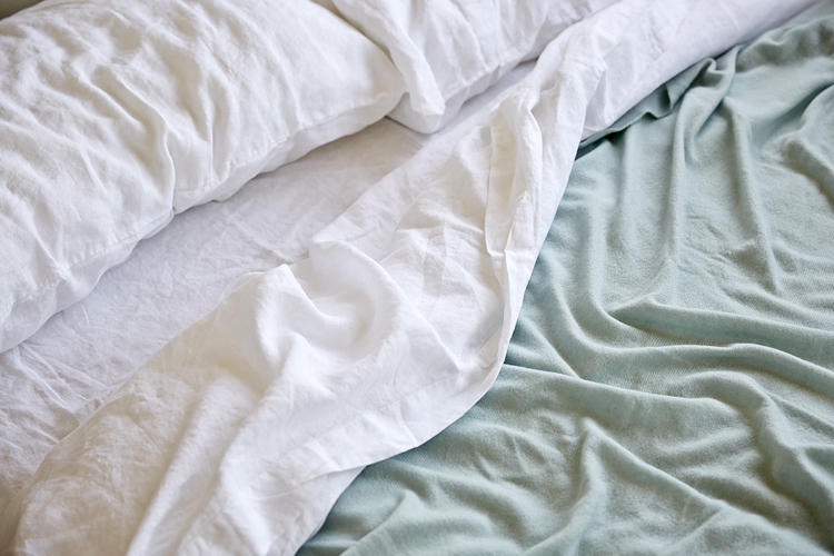 INBEDSTORE.COM_BLUECASHMERE.jpg