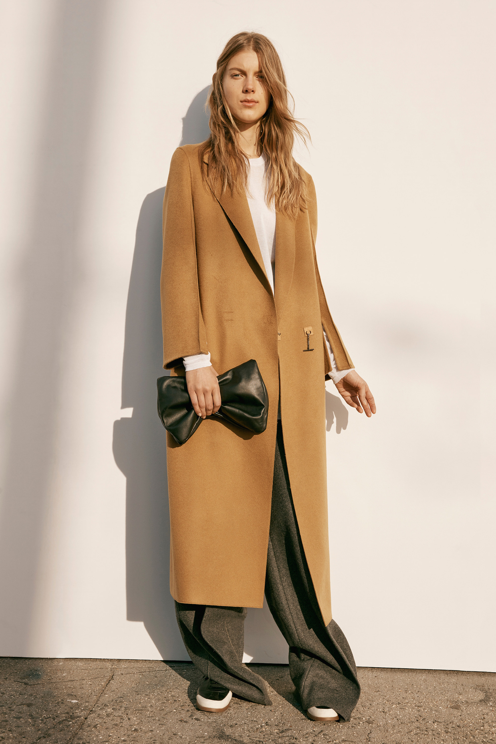 calvin-klein-collection-pre-fall-2016-lookbook-02.jpg