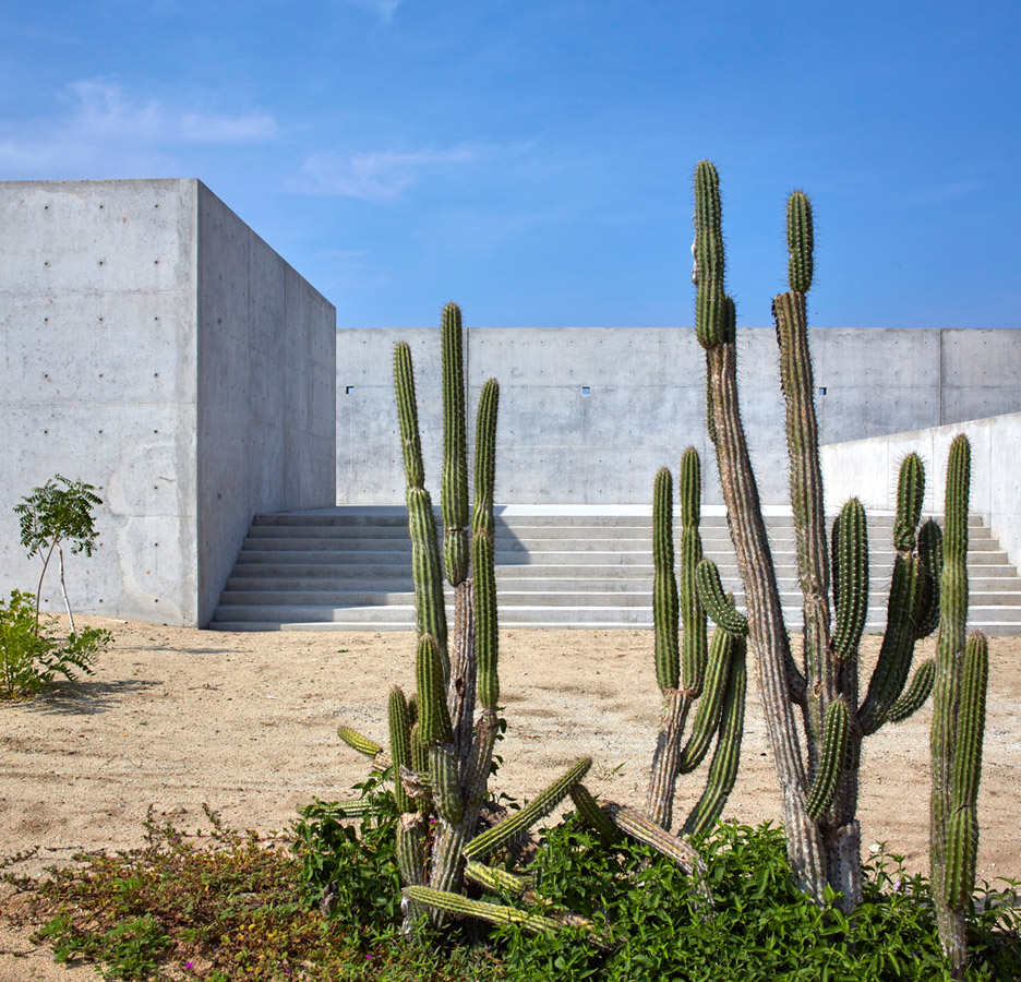 Casa-Wabi_Bosco-Studio-House_Tadao-Ando_Puerto-Escondido_Oaxaca_Mexico_dezeen_936_5.jpg