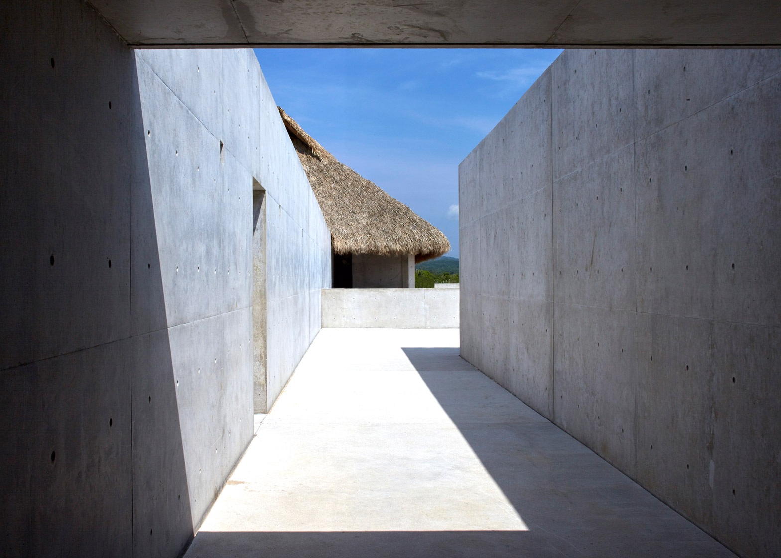 Casa-Wabi_Bosco-Studio-House_Tadao-Ando_Puerto-Escondido_Oaxaca_Mexico_dezeen_1568_12.jpg