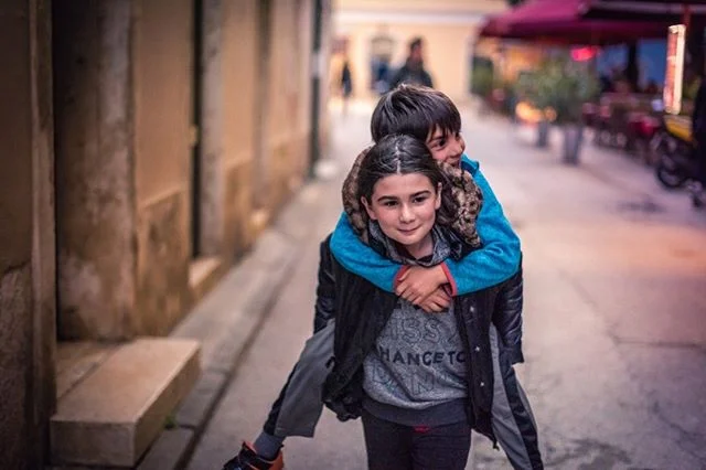 Piggyback ride in Pula.
#growingupwithsiblings #parenting #travelphotography #croatiatravel