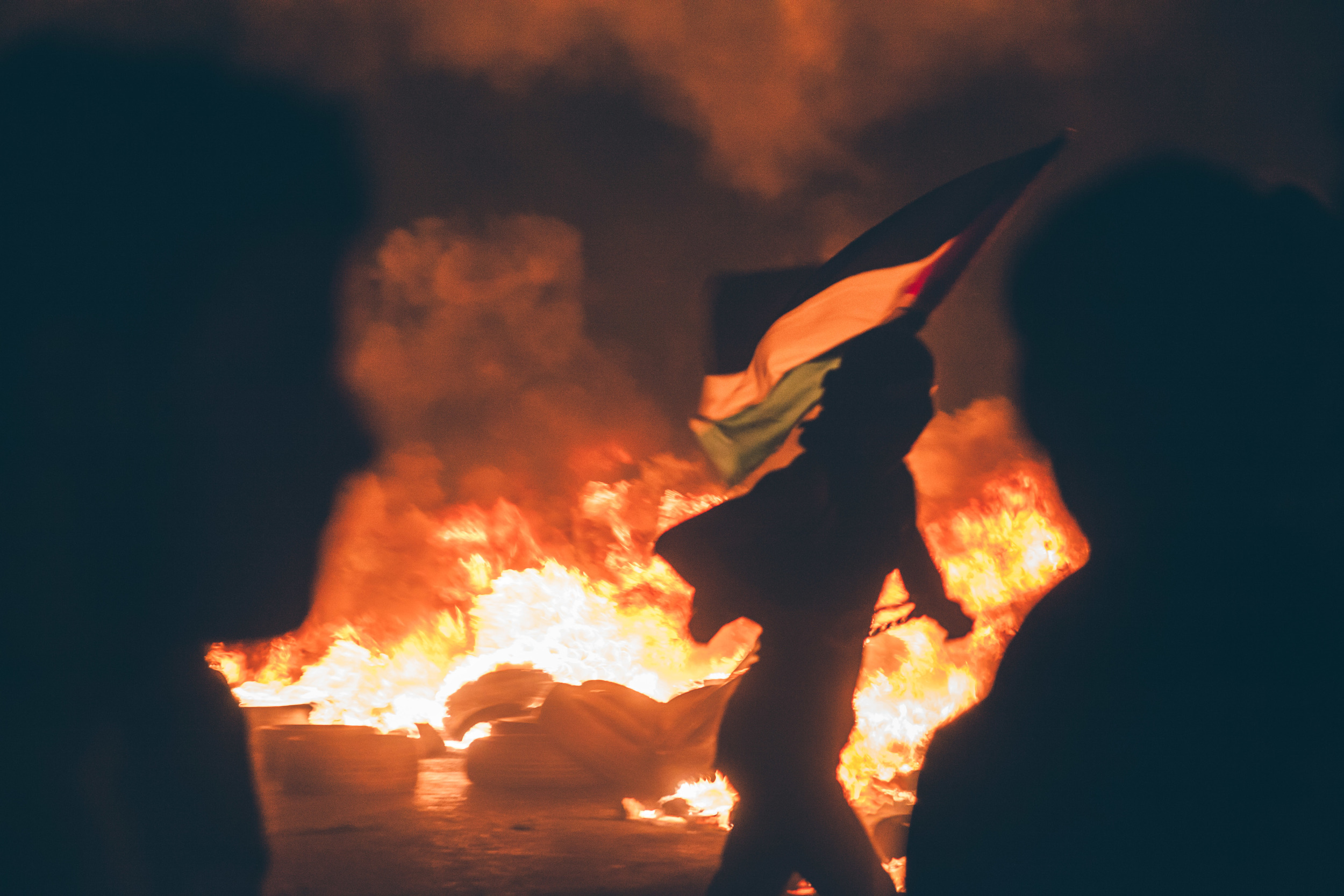  The march disintegrated quickly once the protestors reached Qalandia checkpoint. Qalandia is one of the largest and most trafficked checkpoints that separates the West Bank from Israel, more specifically Ramallah from Jerusalem.&nbsp; 