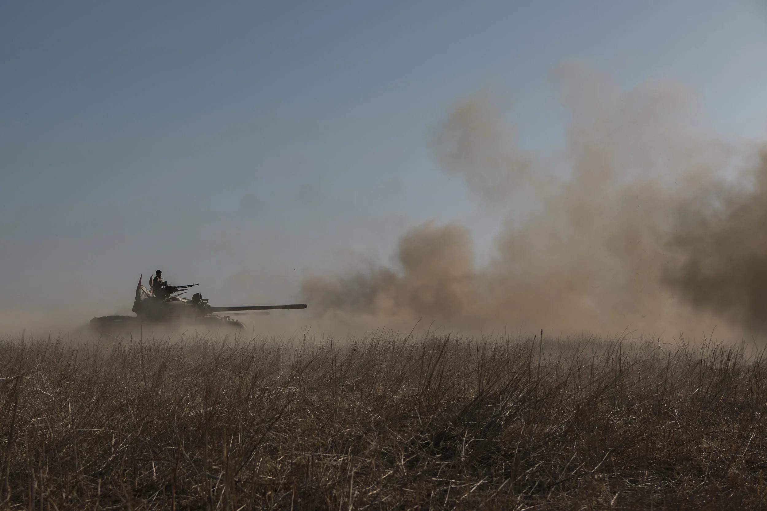 Iraqi-Kurdish Peshmerga forces push through the Bashiqa frontline in an offensive to push the Islamic State out of villages near Mosul. October 20, 2016. “CREDIT: Andrea DiCenzo for The Wall Street Journal”
MOSUL