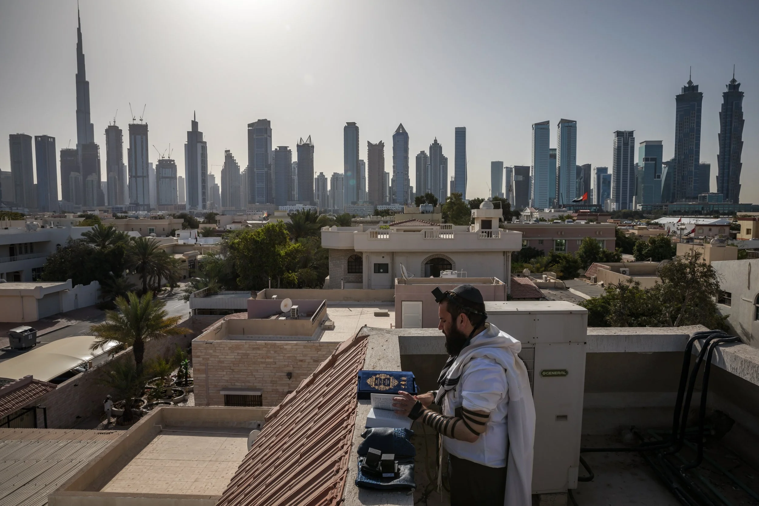 22Mar2021_Getty_AmericanJewsMoveDubai-1.jpg