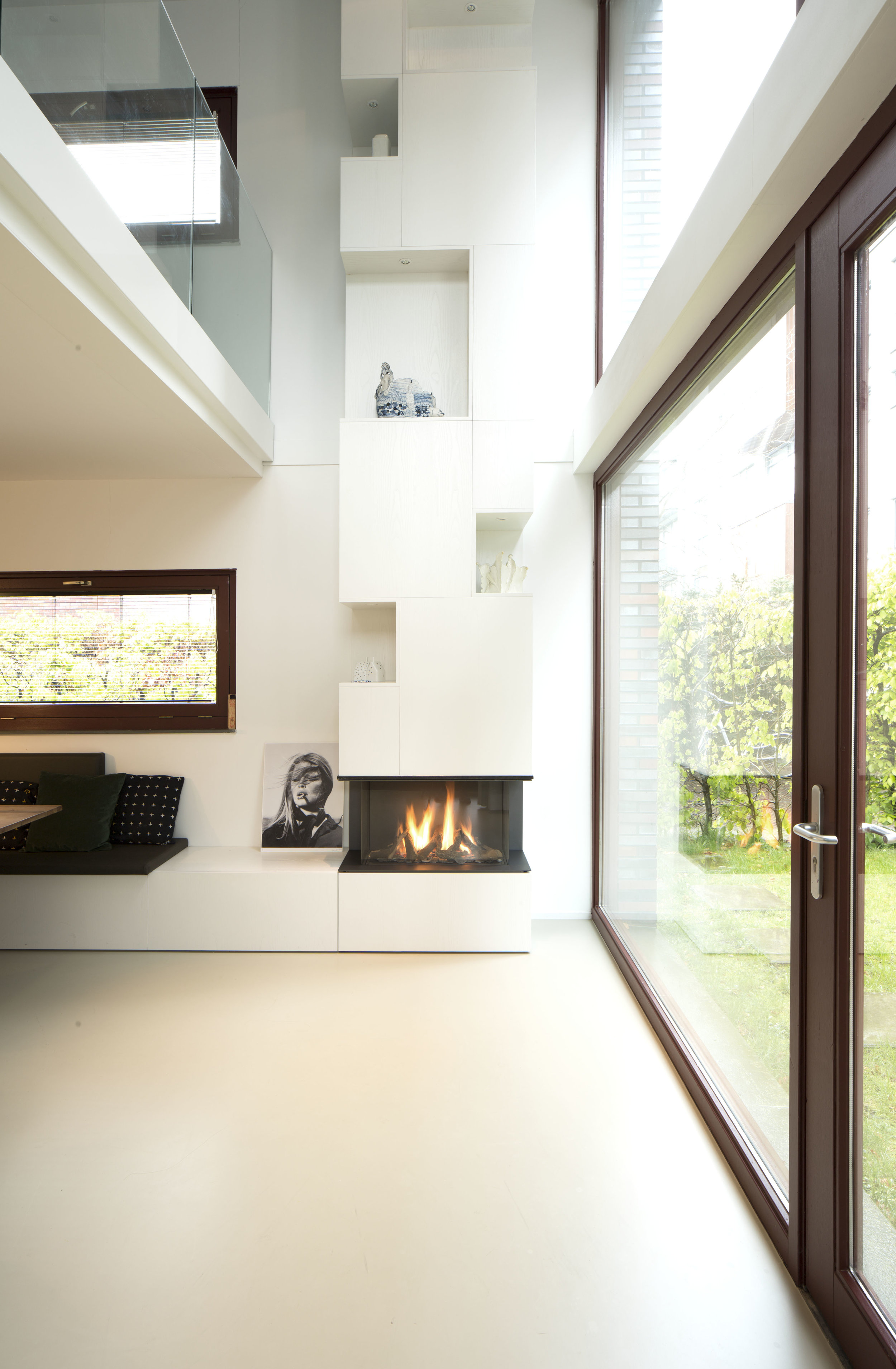 20160425_SV1_Fireplace.jpg