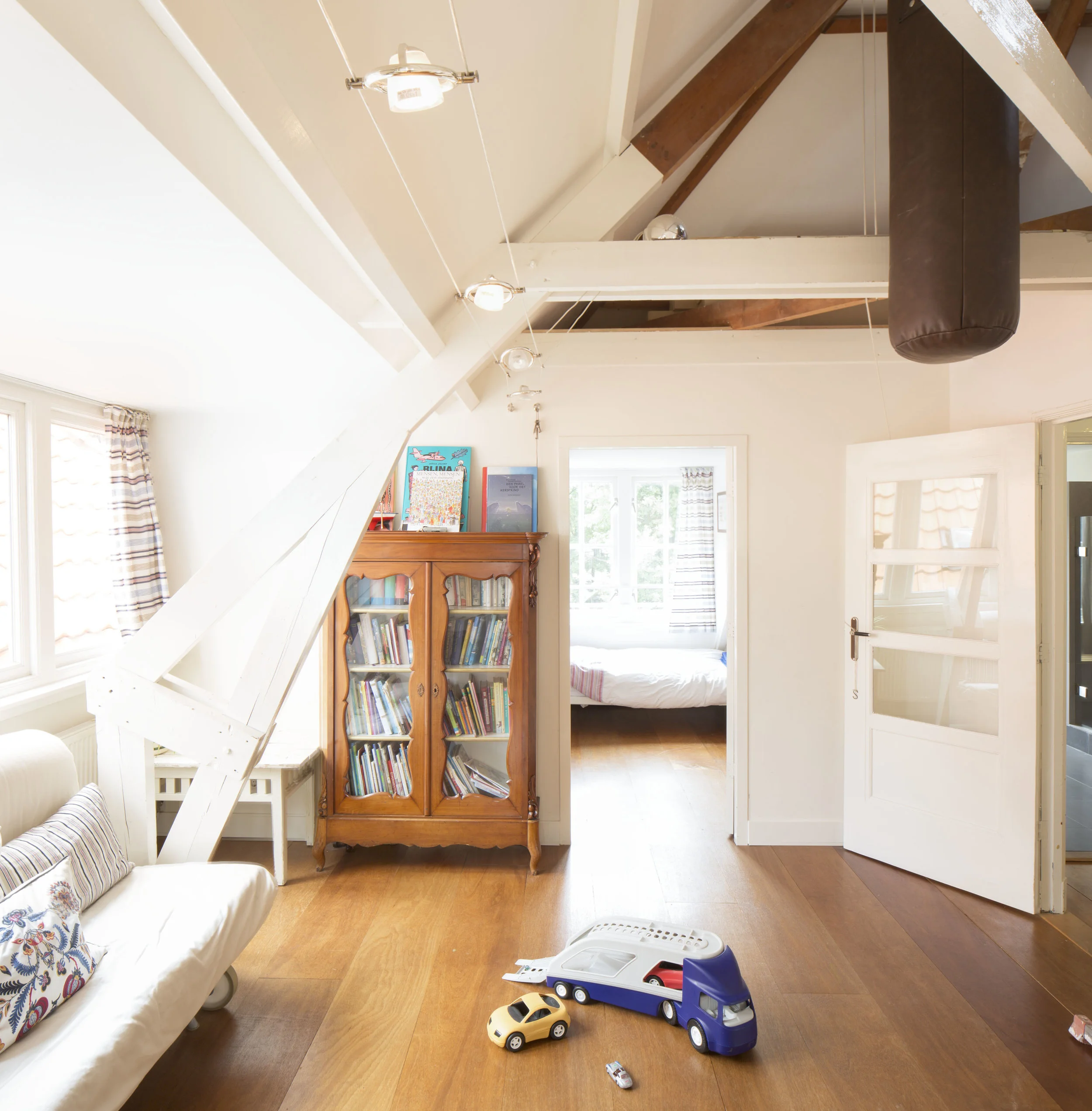 20160601_GA_MSVDS_FS_hall attic.jpg