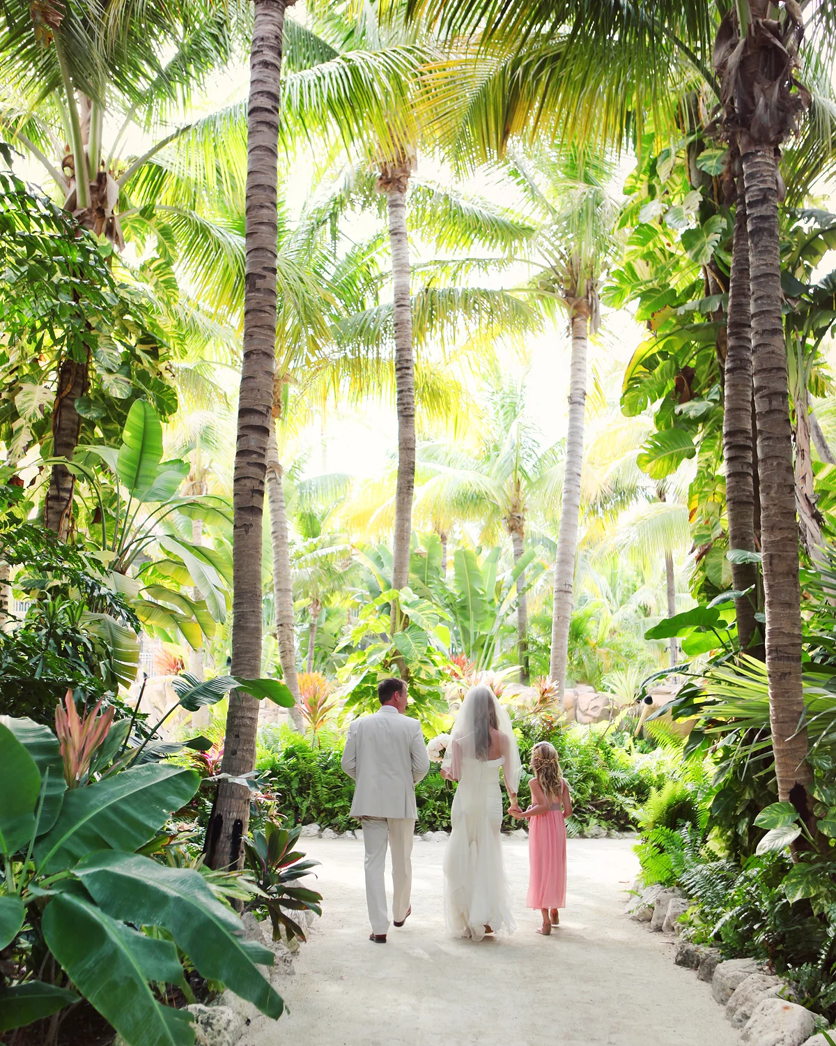 DESTINATIONWEDDING-FLORIDAKEYS-CHEECARESORT-MIAMIWEDDING-AMANDAJULCA-14.jpg