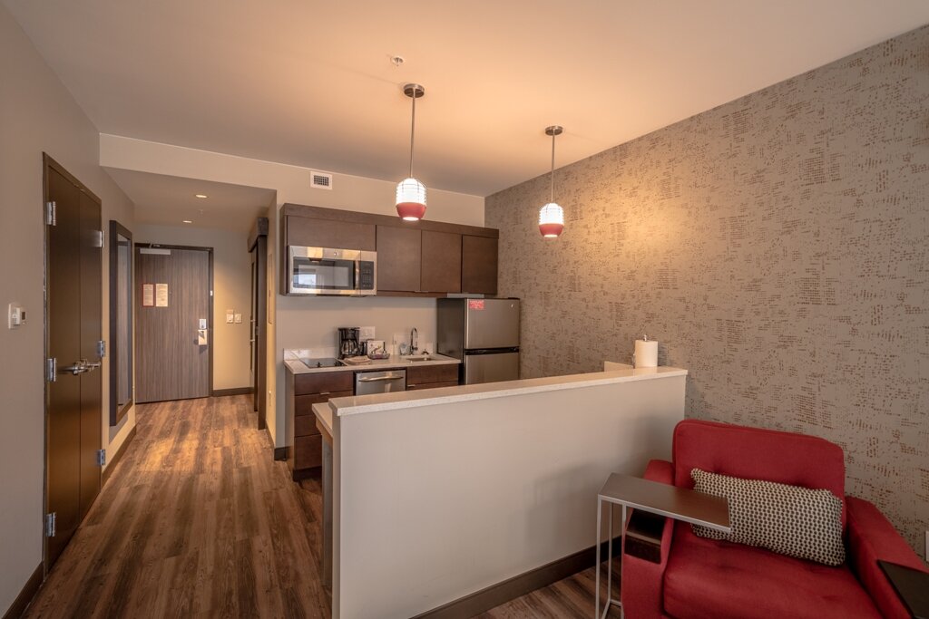 SPRINGHILL SUITES & TOWNEPLACE SUITES AT 1600 CANAL - INTERIOR