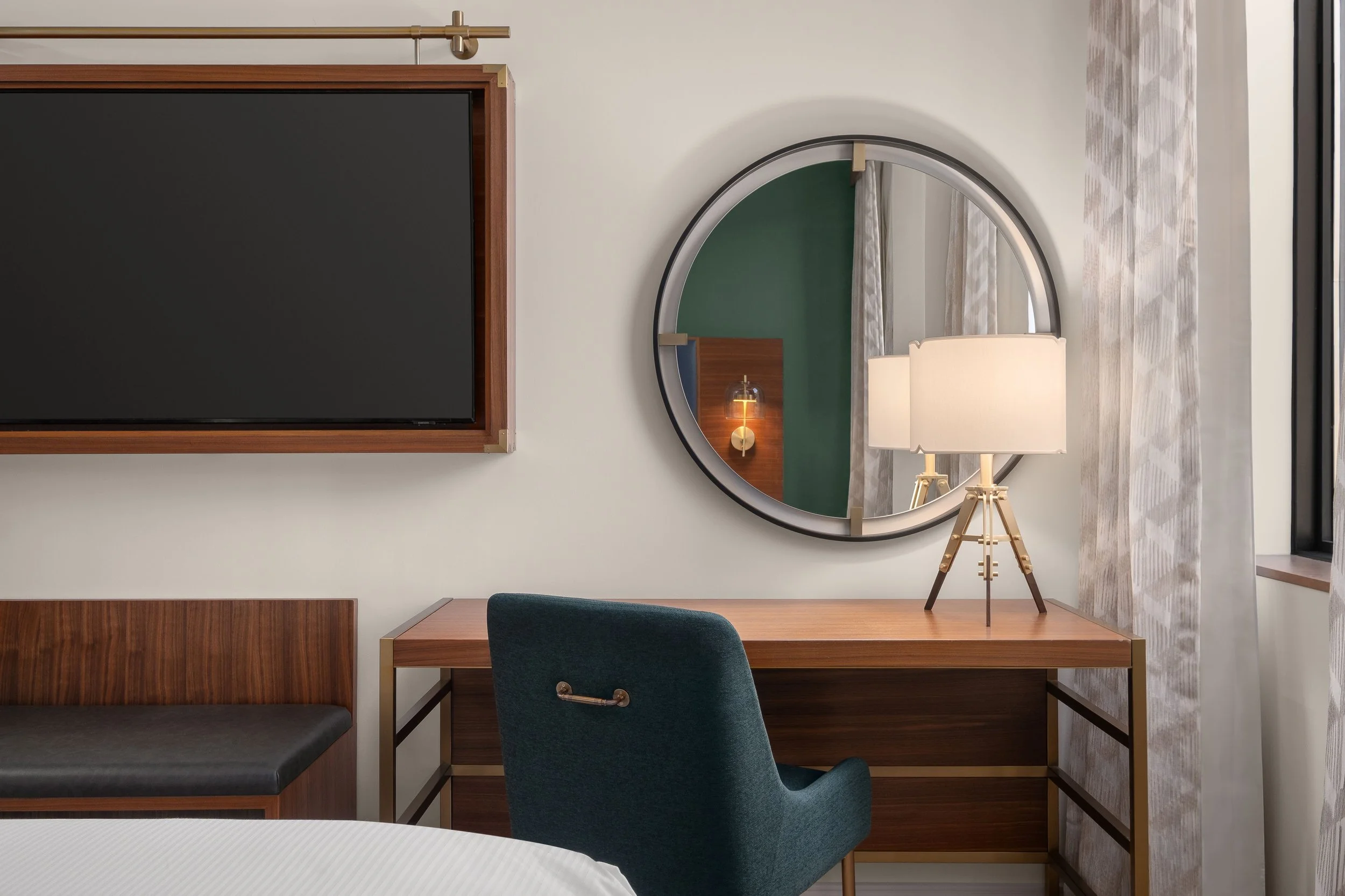 HOTEL+ARDENT+BARCLAY+GUEST ROOM+DESK+CAMPOARCHITECTS.jpg