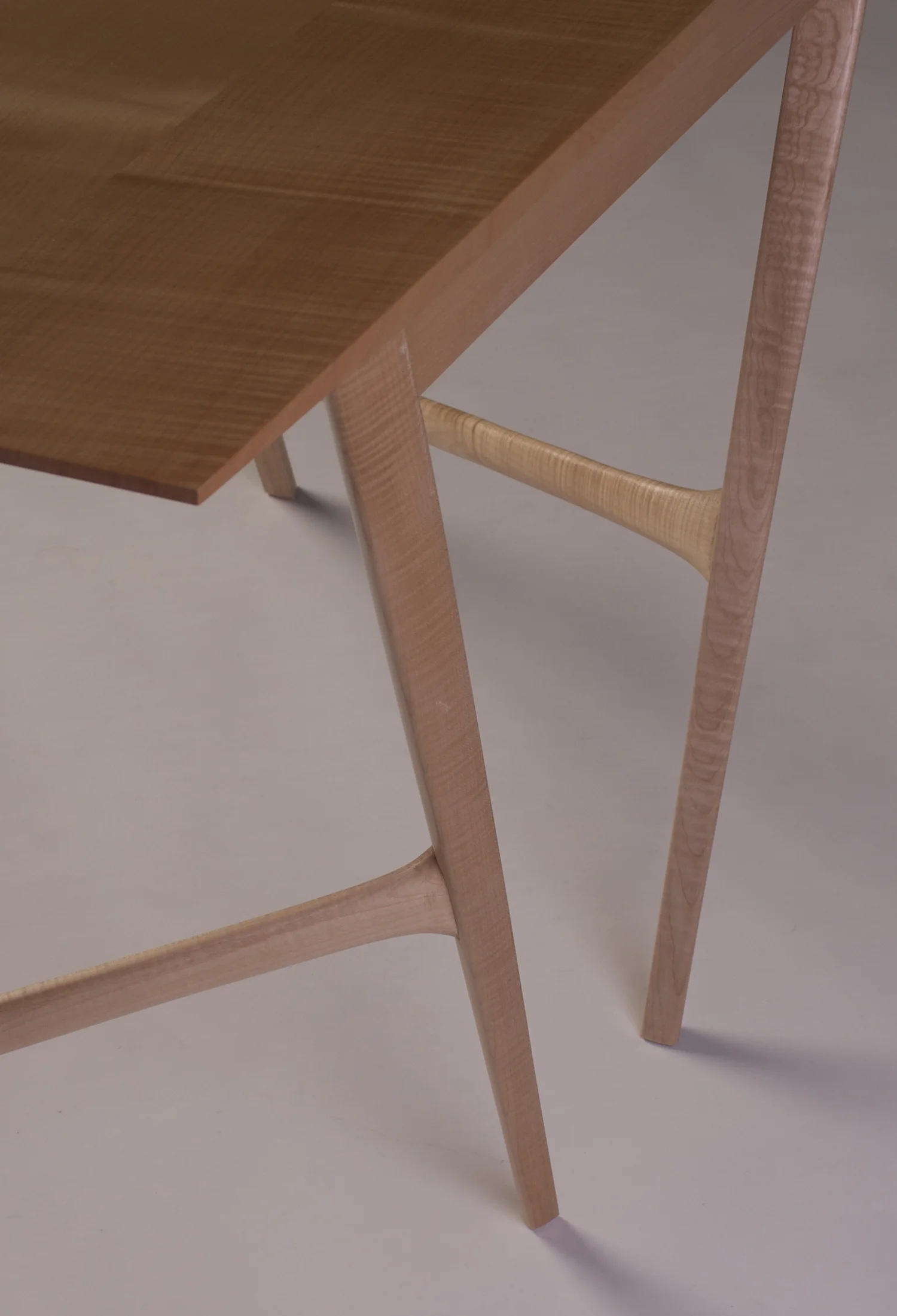 Stealth desk7_resize.jpg