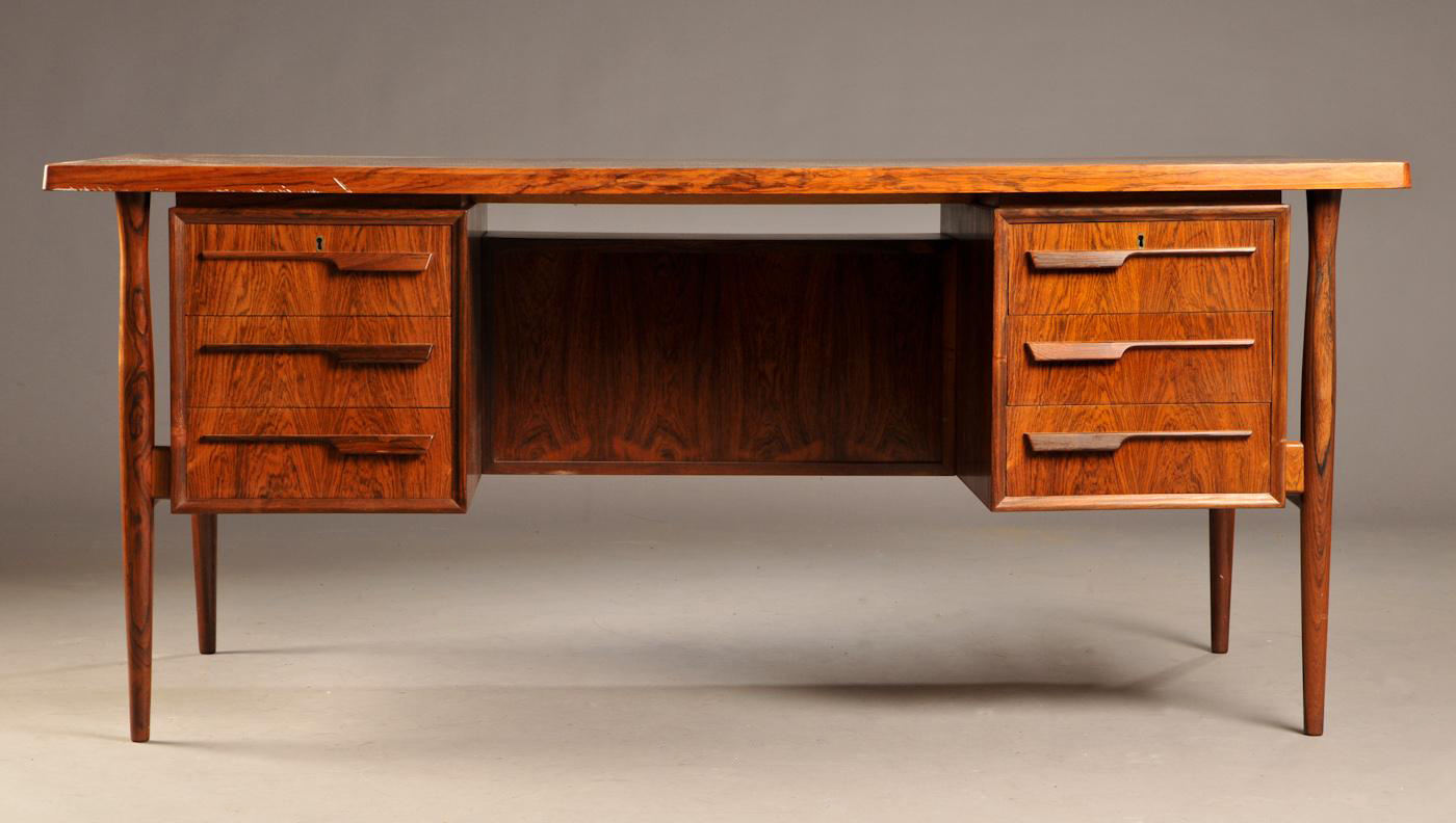 10 danish vintage rosewood desk c1960 73x170x82cm p2_cleaned.jpg