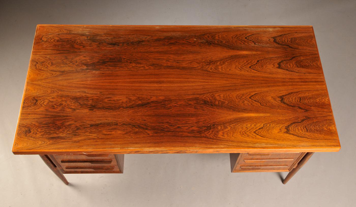 10 danish vintage rosewood desk c1960 73x170x82cm p3_cleaned.jpg