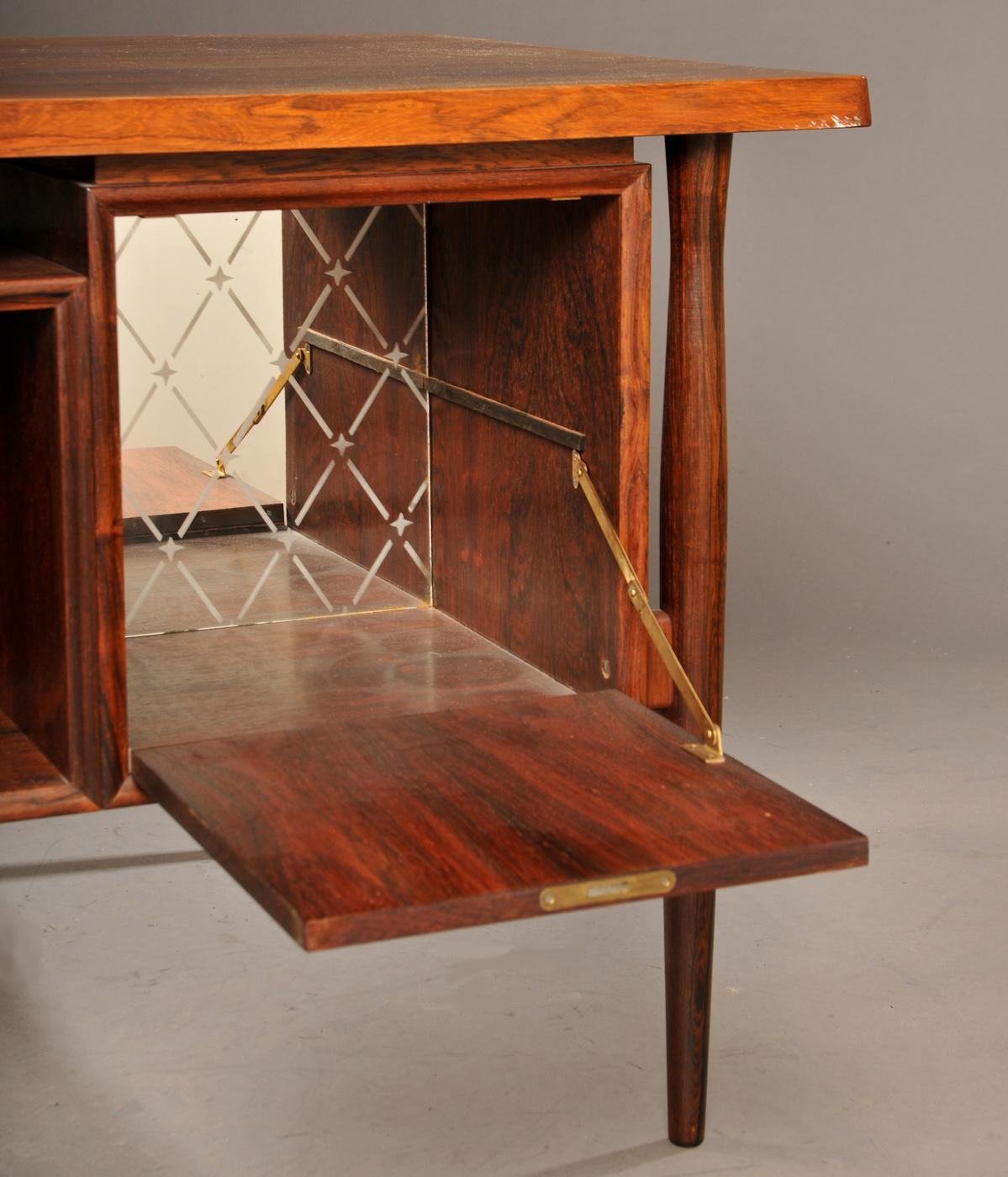 10 danish vintage rosewood desk c1960 73x170x82cm p6_cleaned.jpg