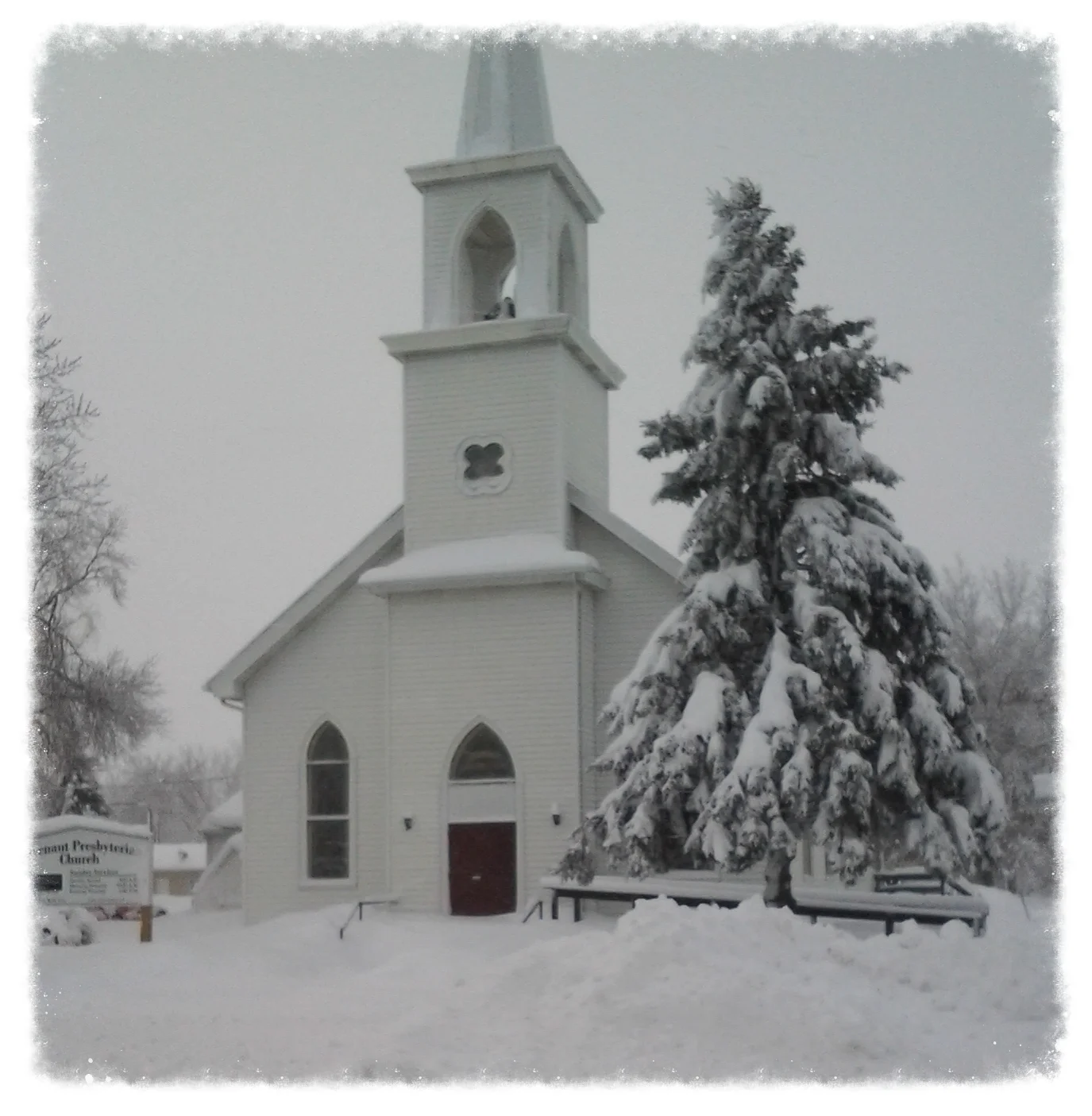 churchsnow.jpg