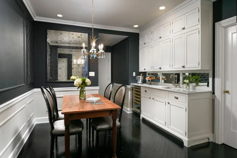 bar and dining table .jpg