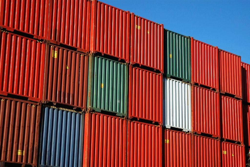 container-wall2.jpg