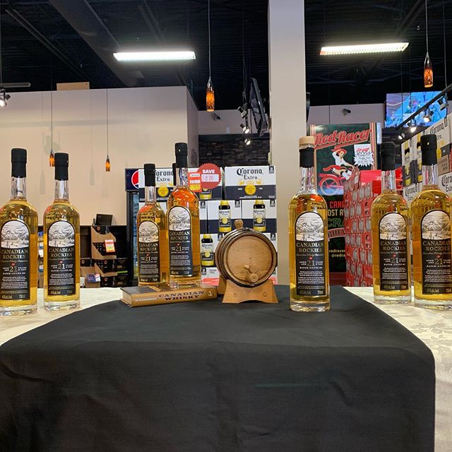 Hey everyone! Today there is a very special tasting going on! Today we are sampling 21 year old Canadian Rockies whiskey! Be sure to come by and try! Victoria will be here tasting until 7pm. Cheers! 🥃